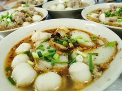 鱼蛋干细米粉-榮泰米粉湯(Left Shop)