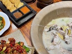 -滇香肴·云南菜蒸汽石锅鱼(云南北路店)