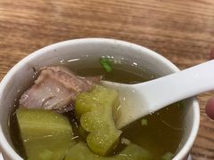 -裕记烧腊连锁餐饮(国商分店)