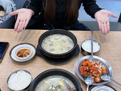 -神仙雪浓汤(明洞店)