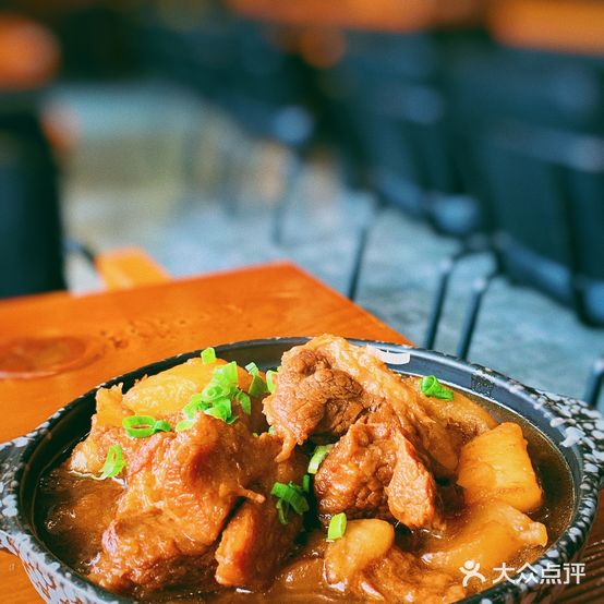 腩神·港式牛腩(万宝小区店)