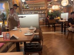 -芭莉与彩虹西餐厅(成都合生汇店)
