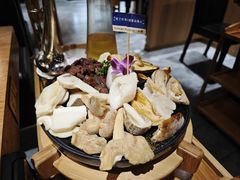 -一朵菌·野生菌探索家火锅(南亚店)