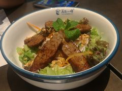 美奈烧肉捞檬粉-美奈小馆·越南料理(中航城君尚购物中心店)