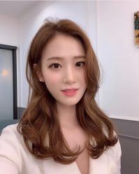 -AYO SALON