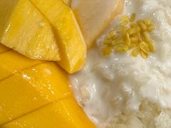 -Nings Mango Stand
