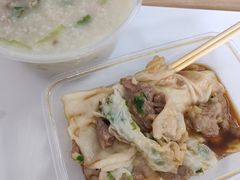 皮蛋瘦肉粥-荣记拉肠(丽江店)
