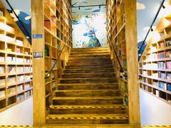 -新华书店(解放中路店)