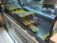 自助取餐区-周黑鸭(北京海淀区新中关店)