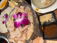 -佬土鹅肠火锅(解放路店)