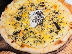 黑松露土豆披萨-La Strada(安福路店)