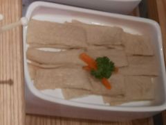 豆腐面筋-左庭右院鲜牛肉火锅(环球港店)