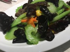 -英子补身汤(海兰路店)