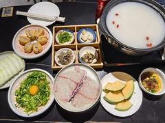 -牛牛和牛海鲜粥底火锅(长虹国际城店)