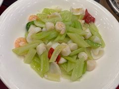-侬佳蒸菜馆(听潮店)