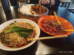 -八一好吃街·高品美食广场