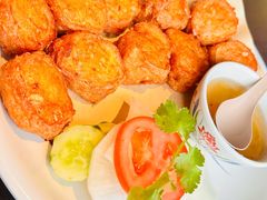 -大头虾越式风味餐厅(光明广场店)