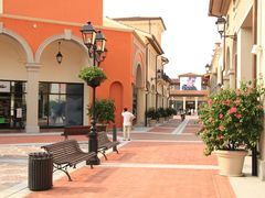 -佛罗伦萨小镇广佛名品奥特莱斯(疏港路店)