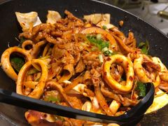 招牌辣鱿鱼五花肉煲-HOTISLAND海鸡岛·韩国料理(江南西店)