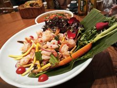 -老滇山寨•云南特色菜•地方菜•民族风情歌舞表演(金碧店)