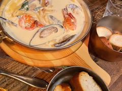 -SISTERS BAR RESTAURANT川意酒馆(嘉善老市H楼店)