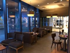 大堂-星巴克(青岛大拇指广场分店)