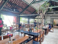 -喜洲吧·江畔老船厂·庭院餐厅(喜临院店)