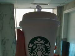 榛子味拿铁-星巴克(丽水青田临江东路店)