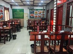-湖南人家湘菜馆(镇江路店)