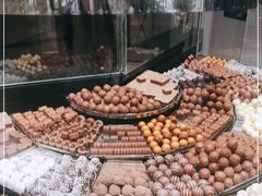 -Laderach 莱德拉(上海环贸iapm店)