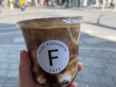 黑糖栗子拿铁-Fridi Patisserie Cafe