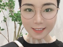 -MiRi眼镜连锁·蔡司·尼康控优点合作店(莘庄店)