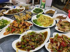 -覃记海鲜美食餐厅