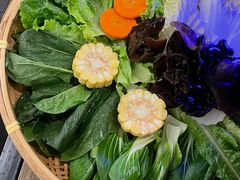 -尚尚仙·酸汤猪手·猪肚鸡火锅(华联万柳购物中心店)