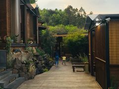 -厚山庭院重庆老火锅