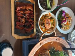 -贵宾庄炸酱面·韩式料理(高区店)