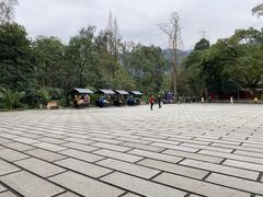 -峨眉山报国寺