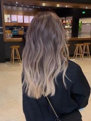 -佰亿Salon·烫染造型