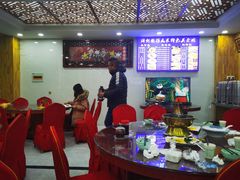 大堂-撒拉人家.酸菜牦牛肉火锅