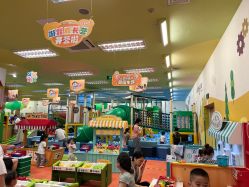 -莫莉幻想儿童乐园(武汉经开永旺店)