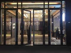 -永恒朗悦酒店(广西大学地铁站大学东路万达广场店)