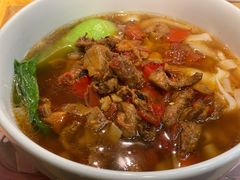 霸蛮小炒肉米粉-呷佬·长沙手工米粉(金沙江路店)