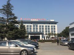 -上海市金山区中西医结合医院-停车场