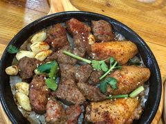 烤肉拼盘-老东镇啤酒屋海鲜加工·蒸汽海鲜·海鲜烧烤(台东店)