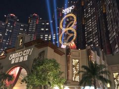 -影汇之星8字形摩天轮