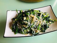 粉丝菠菜-虹海圣肉饼店家常菜馆