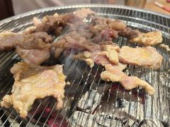-青瓦餐厅·生鱼片·韩园烤肉(西塔店)