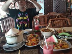 -卷心菜和避孕套餐厅(Pattaya)