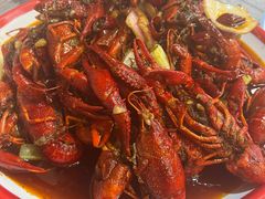 -金渝海鲜烧烤万州烤鱼店