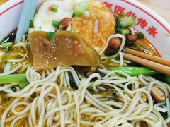 -叶伟胡辣壳面(两路口店)
